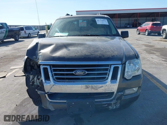 2008 Ford Explorer XLT with VIN 1FMEU73E88UB29534, listed as a IAAI auction lot 41775911 with 120,440 mi miles. Bid and sale history available at carsss.com. Image 12.