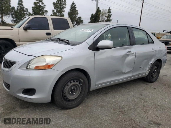 2009 Toyota Yaris z VIN JTDBT903691327542, wystawiony jako Copart lot #53231525 z przebiegiem 161 477 mil mil oraz Szkody całkowita. Historia ofert i sprzedaży dostępna na DreamBid. Obrazek 1.