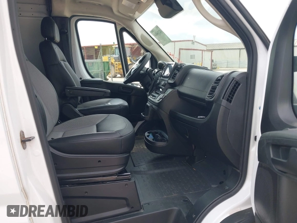 2024 Ram ProMaster Cargo Tradesman with VIN 3C6LRVDG0RE132209, listed as a IAAI auction lot 42216086 with 21,442 mi miles and . Bid and sale history available at DreamBid. Image 5.