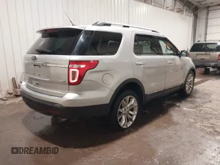 2013 Ford Explorer XLT z VIN 1FM5K8D86DGC15082, wystawiony jako IAAI lot #41448720 z przebiegiem 136 635 mil mil oraz . Historia ofert i sprzedaży dostępna na DreamBid. Obrazek 4.