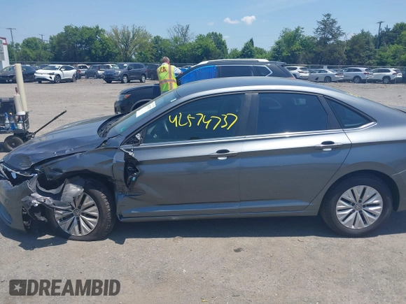 2019 Volkswagen Jetta S with VIN 3VWC57BU7KM200409, listed as a IAAI auction lot 42574737 with 44,316 mi miles and . Bid and sale history available at DreamBid. Image 15.