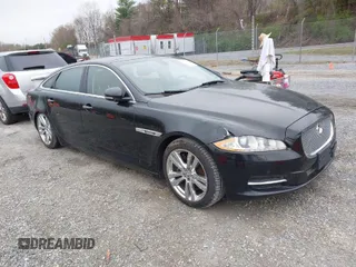 2012 Jaguar XJ XJL z VIN SAJWA2GBXCLV32998, wystawiony jako IAAI lot #41954979 z przebiegiem Nie podano mil oraz . Historia ofert i sprzedaży dostępna na DreamBid. Obrazek 1.