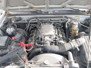 1998 Isuzu Rodeo S with VIN 4S2CM58W5W4350642, listed as a IAAI auction lot 41545706 with 1 mi miles. Bid and sale history available at carsss.com. Image 10.