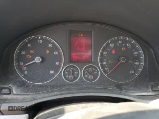 2005 Volkswagen Jetta 2.5L z VIN 3VWSF71K75M631829, wystawiony jako Copart lot #60106015 z przebiegiem 212 408 mil mil oraz Szkoda całkowita • Salvage title. Historia ofert i sprzedaży dostępna na DreamBid. Obrazek 9.