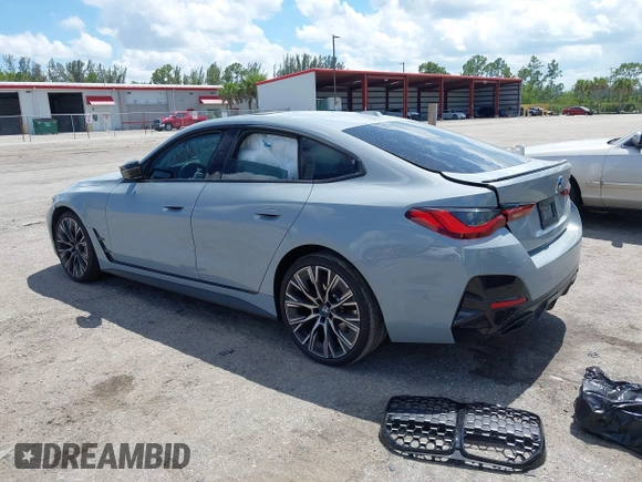 2023 BMW 4 Series M440i z VIN WBA63AW0XPFP50556, wystawiony jako IAAI lot #42517241 z przebiegiem 33 079 mil mil oraz . Historia ofert i sprzedaży dostępna na DreamBid. Obrazek 3.