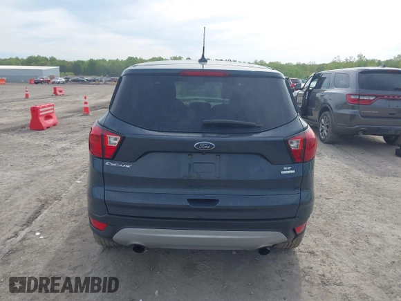 2019 Ford Escape SE z VIN 1FMCU0GD2KUB98923, wystawiony jako IAAI lot #42245972 z przebiegiem 91 193 mil mil oraz . Historia ofert i sprzedaży dostępna na DreamBid. Obrazek 16.