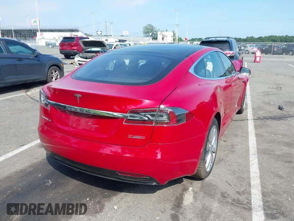 2016 Tesla Model S 90D z VIN 5YJSA1E4XGF171244, wystawiony jako IAAI lot #42584589 z przebiegiem 85 412 mil mil oraz . Historia ofert i sprzedaży dostępna na DreamBid. Obrazek 4.