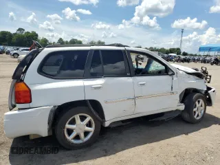 2008 GMC Envoy SLE2 with VIN 1GKDS13S382172154, listed as a Copart auction lot 61026404 with 166,182 mi miles and Salvage Title. Bid and sale history available at carsss.com. Image 3.