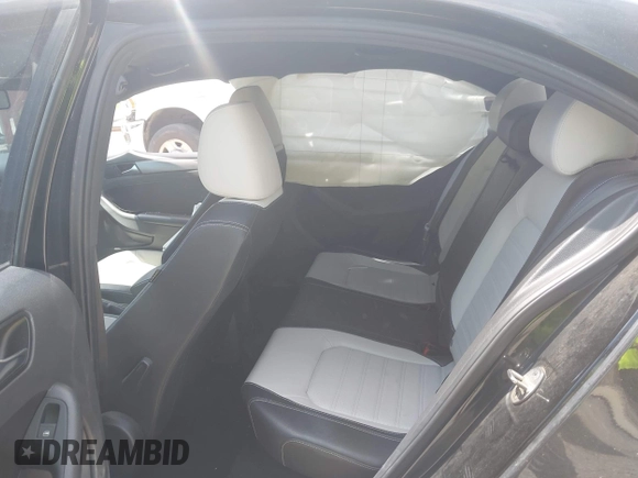 2016 Volkswagen Jetta Sport z VIN 3VWD17AJ9GM259251, wystawiony jako IAAI lot #42061241 z przebiegiem 183 325 mil mil oraz . Historia ofert i sprzedaży dostępna na DreamBid. Obrazek 8.