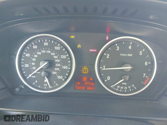 2008 BMW 5 Series 528xi with VIN WBANV13528CZ57466, listed as a IAAI auction lot 41638686 with 152,057 mi miles and . Bid and sale history available at carsss.com. Image 7.