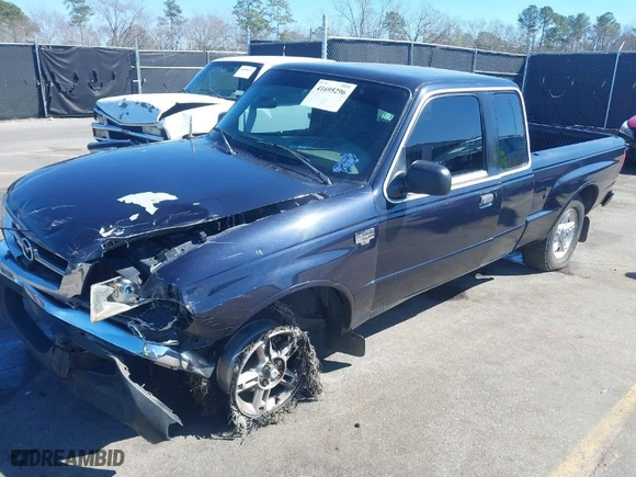 2001 Mazda B-Series 2WD Truck DS with VIN 4F4YR16U91TM03894, listed as a IAAI auction lot 41695296 with 132,764 mi miles. Bid and sale history available at carsss.com. Image 2.