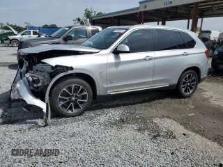 2017 BMW X5 sDrive35i with VIN 5UXKR2C51H0U19521, listed as a Copart auction lot 50580615 with 0 mi miles and Salvage Title. Bid and sale history available at carsss.com. Image 1.