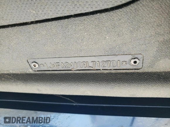 2009 Jeep Wrangler X with VIN 1J4FA24109L712701, listed as a Copart auction lot 60800855 with 156,709 mi miles and Salvage title. Bid and sale history available at DreamBid. Image 12.