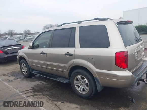 2005 Honda Pilot EX-L with VIN 5FNYF18545B052618, listed as a IAAI auction lot 41798972 with 250,118 mi miles. Bid and sale history available at carsss.com. Image 14.