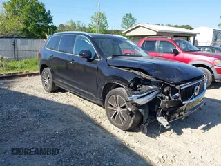 2020 Volvo XC90 Momentum z VIN YV4A221K9L1552490, wystawiony jako IAAI lot #42050315 z przebiegiem 55 764 mil mil oraz . Historia ofert i sprzedaży dostępna na DreamBid. Obrazek 1.