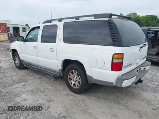 2005 Chevrolet Suburban LT z VIN 3GNEC16Z95G230686, wystawiony jako IAAI lot #42172994 z przebiegiem 191 753 mil mil oraz . Historia ofert i sprzedaży dostępna na DreamBid. Obrazek 3.