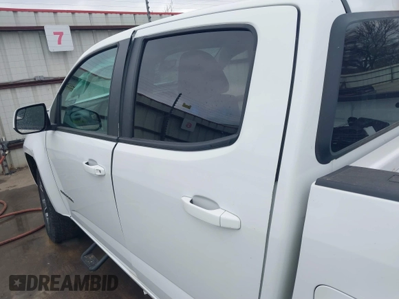 2018 Chevrolet Colorado 2WD Z71 with VIN 1GCGSDENXJ1275813, listed as a IAAI auction lot 41773753 with 38,148 mi miles and . Bid and sale history available at DreamBid. Image 19.