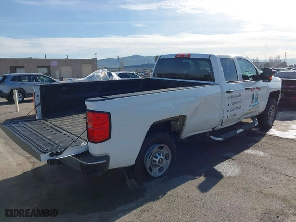 2019 Chevrolet Silverado 2500HD Work Truck with VIN 2GC2CREG1K1135926, listed as a IAAI auction lot 41614989 with 91,587 mi miles. Bid and sale history available at carsss.com. Image 4.