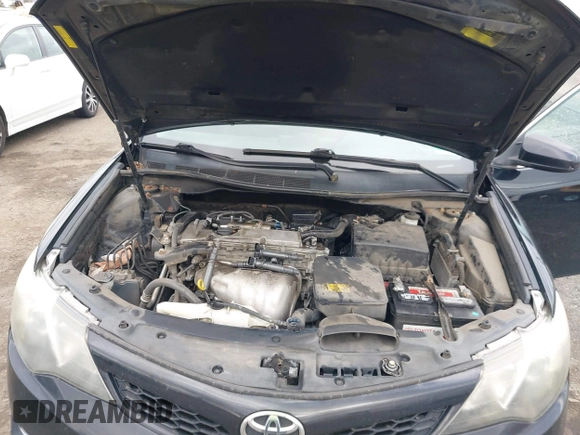 2012 Toyota Camry L with VIN 4T1BF1FK0CU135929, listed as a IAAI auction lot 42059366 with 172,236 mi miles. Bid and sale history available at carsss.com. Image 10.