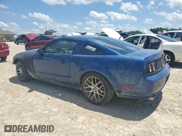 2006 Ford Mustang GT Deluxe with VIN 1ZVFT82H065200081, listed as a Copart auction lot 62425655 with 163,925 mi miles and Salvage title. Bid and sale history available at DreamBid. Image 2.
