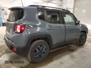 2018 Jeep Renegade Trailhawk z VIN ZACCJBCB6JPH28257, wystawiony jako Copart lot #56351415 z przebiegiem 134 598 mil mil oraz Szkoda całkowita • Salvage title. Historia ofert i sprzedaży dostępna na DreamBid. Obrazek 3.