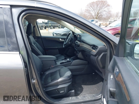 2020 Ford Escape Titanium Hybrid с VIN 1FMCU9DZ6LUA51042, выставлен на аукционе IAAI как лот 42041859 с пробегом 118 731 миль миль и . История ставок и продаж доступна на DreamBid. Изображение 5.