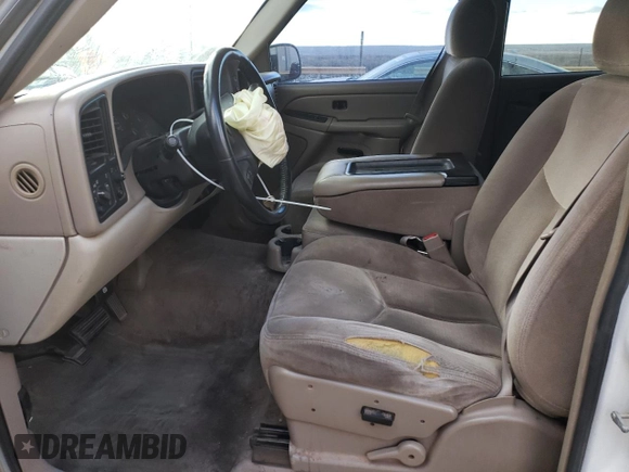 2005 GMC Yukon XL SLT with VIN 1GKEC16Z45J149459, listed as a Copart auction lot 84695584 with 0 mi miles and Salvage Title. Bid and sale history available at carsss.com. Image 7.