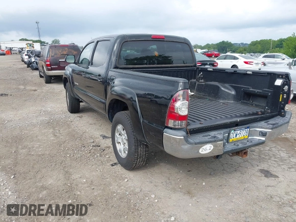 2013 Toyota Tacoma with VIN 3TMLU4EN5DM107500, listed as a IAAI auction lot 42733914 with Not provided miles and . Bid and sale history available at DreamBid. Image 3.