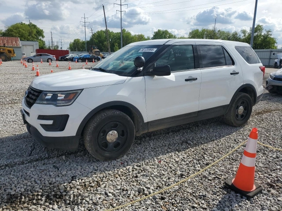 2018 Ford Police Interceptor Utility z VIN 1FM5K8AR0JGA58853, wystawiony jako Copart lot #56120995 z przebiegiem 79 960 mil mil oraz Tytuł czysty. Historia ofert i sprzedaży dostępna na DreamBid. Obrazek 1.