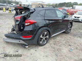 2017 Hyundai Tucson Value z VIN KM8J33A29HU369601, wystawiony jako IAAI lot #41947376 z przebiegiem 140 000 mil mil oraz . Historia ofert i sprzedaży dostępna na DreamBid. Obrazek 4.