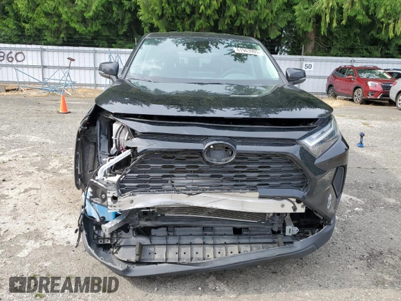 2024 Toyota RAV4 LE with VIN 2T3G1RFV8RC484769, listed as a Copart auction lot 61963905 with 17,948 mi miles and Salvage title. Bid and sale history available at DreamBid. Image 5.