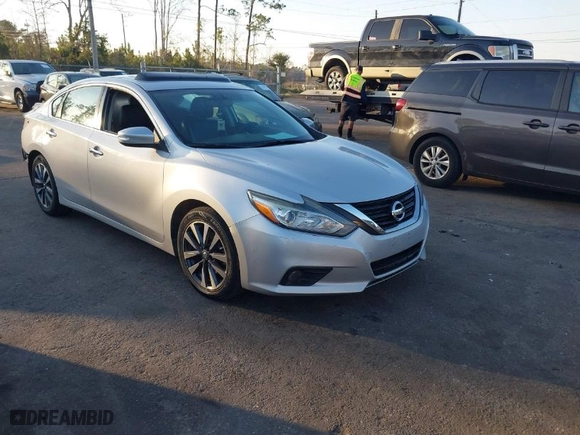 2017 Nissan Altima 2.5 SR with VIN 1N4AL3AP4HC294124, listed as a IAAI auction lot 41539898 with 140,170 mi miles. Bid and sale history available at carsss.com. Image 1.