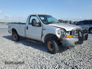 2001 Ford F-250 XL with VIN 1FTNF21L11EC49565, listed as a Copart auction lot 57776185 with 110,842 mi miles and Salvage title. Bid and sale history available at DreamBid. Image 4.