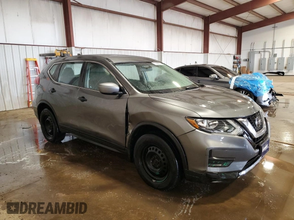 2018 Nissan Rogue SV z VIN JN8AT2MV6JW314624, wystawiony jako Copart lot #52546785 z przebiegiem 233 834 mil mil oraz Szkoda całkowita • Salvage title. Historia ofert i sprzedaży dostępna na DreamBid. Obrazek 4.