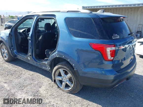 2018 Ford Explorer XLT z VIN 1FM5K7D80JGA32007, wystawiony jako IAAI lot #42505520 z przebiegiem 79 293 mil mil oraz . Historia ofert i sprzedaży dostępna na DreamBid. Obrazek 3.