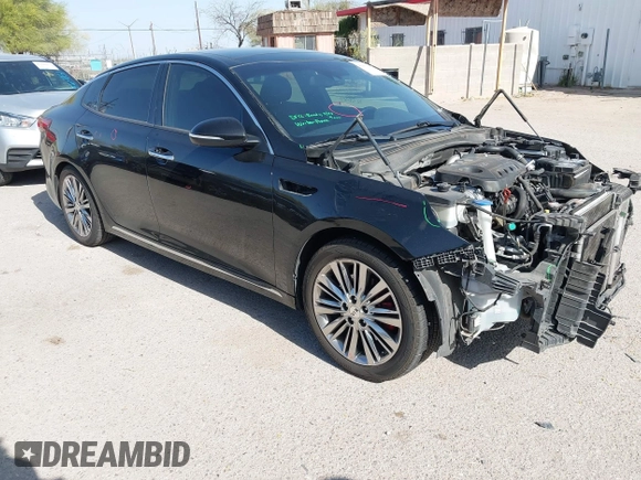 2016 Kia Optima SXL Turbo with VIN 5XXGV4L29GG086468, listed as a IAAI auction lot 41933581 with 186,881 mi miles. Bid and sale history available at carsss.com. Image 1.