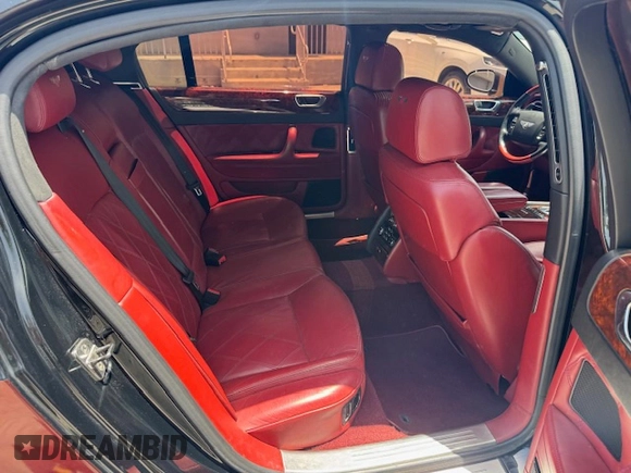2006 Bentley Flying Spur z VIN SCBBR53W96C031785, wystawiony jako Copart lot #61819345 z przebiegiem 58 606 mil mil oraz Szkoda całkowita • Salvage title. Historia ofert i sprzedaży dostępna na DreamBid. Obrazek 10.