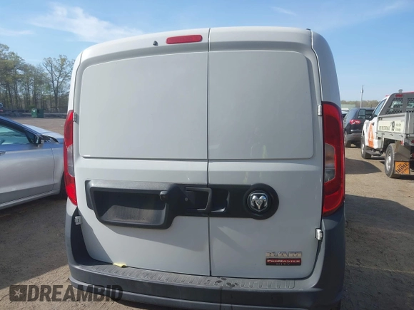2018 Ram ProMaster City Cargo Tradesman with VIN ZFBERFAB5J6J77983, listed as a IAAI auction lot 42055984 with 38,919 mi miles and . Bid and sale history available at DreamBid. Image 16.