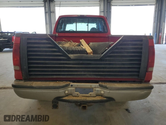 1999 Ford F-350 XL z VIN 1FTSW31S2XED03092, wystawiony jako Copart lot #55945315 z przebiegiem 188 847 mil mil oraz Szkoda całkowita • Salvage title. Historia ofert i sprzedaży dostępna na DreamBid. Obrazek 6.