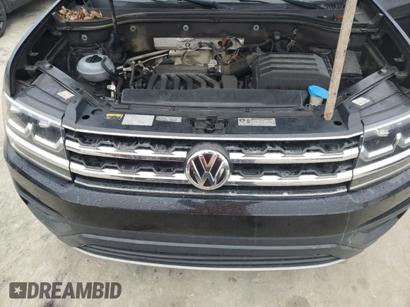 2018 Volkswagen Atlas SE with VIN 1V2CR2CA3JC504978, listed as a Copart auction lot 42823925 with 189,139 mi miles and Clean title. Bid and sale history available at DreamBid. Image 12.