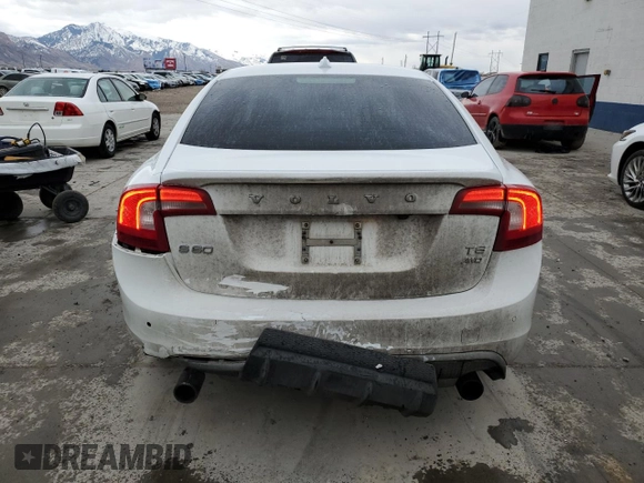 2012 Volvo S60 T6 with VIN YV1902FH5C2111761, listed as a Copart auction lot 48595905 with 195,803 mi miles and Salvage Title. Bid and sale history available at carsss.com. Image 6.