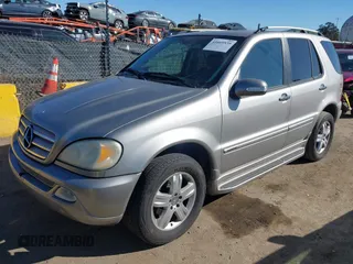 2005 Mercedes-Benz M 350 with VIN 4JGAB57E65A550801, listed as a IAAI auction lot 41669539 with 207,572 mi miles and . Bid and sale history available at DreamBid. Image 2.