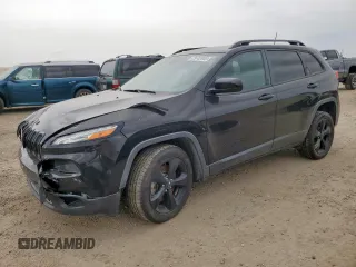 2018 Jeep Cherokee Latitude with VIN 1C4PJLCB0JD556846, listed as a Copart auction lot 59782985 with 122,083 mi miles and Clean title. Bid and sale history available at DreamBid. Image 1.