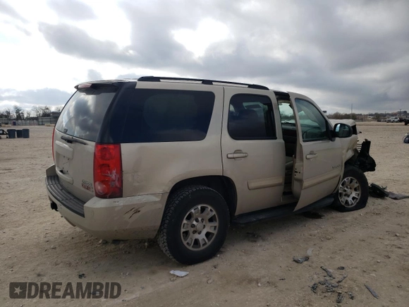 2008 GMC Yukon SLE w/3SA with VIN 1GKFC13C78R235617, listed as a Copart auction lot 43691485 with 93,765 mi miles and Salvage Title. Bid and sale history available at carsss.com. Image 3.