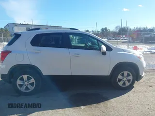 2022 Chevrolet Trax LT with VIN KL7CJPSM8NB517820, listed as a IAAI auction lot 41595783 with 49,101 mi miles. Bid and sale history available at carsss.com. Image 13.