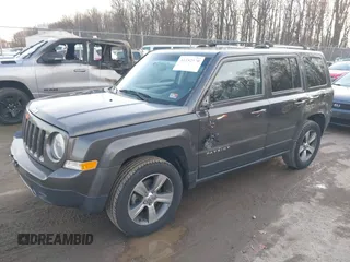 2017 Jeep Patriot High Altitude with VIN 1C4NJRFB1HD110320, listed as a IAAI auction lot 41152170 with 88,341 mi miles. Bid and sale history available at carsss.com. Image 19.