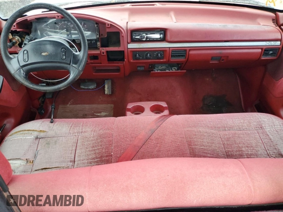 1992 Ford F-150 z VIN 1FTDF15N7NNA66551, wystawiony jako Copart lot #44051595 z przebiegiem 137 522 mil mil oraz Czysty tytuł • Clean title. Historia ofert i sprzedaży dostępna na DreamBid. Obrazek 8.