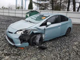 2014 Toyota Prius Four with VIN JTDKN3DU6E1821033, listed as a Copart auction lot 52706165 with 204,427 mi miles and Salvage Title. Bid and sale history available at carsss.com. Image 1.