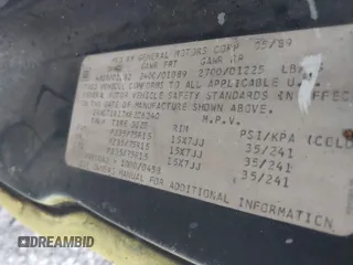 1989 Chevrolet Blazer z VIN 1GNCT18Z7K8226240, wystawiony jako IAAI lot #42367663 z przebiegiem 213 142 mil mil oraz . Historia ofert i sprzedaży dostępna na DreamBid. Obrazek 9.