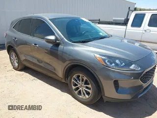 2021 Ford Escape SE z VIN 1FMCU0G64MUA89285, wystawiony jako IAAI lot #42190432 z przebiegiem 81 864 mil mil oraz . Historia ofert i sprzedaży dostępna na DreamBid. Obrazek 1.